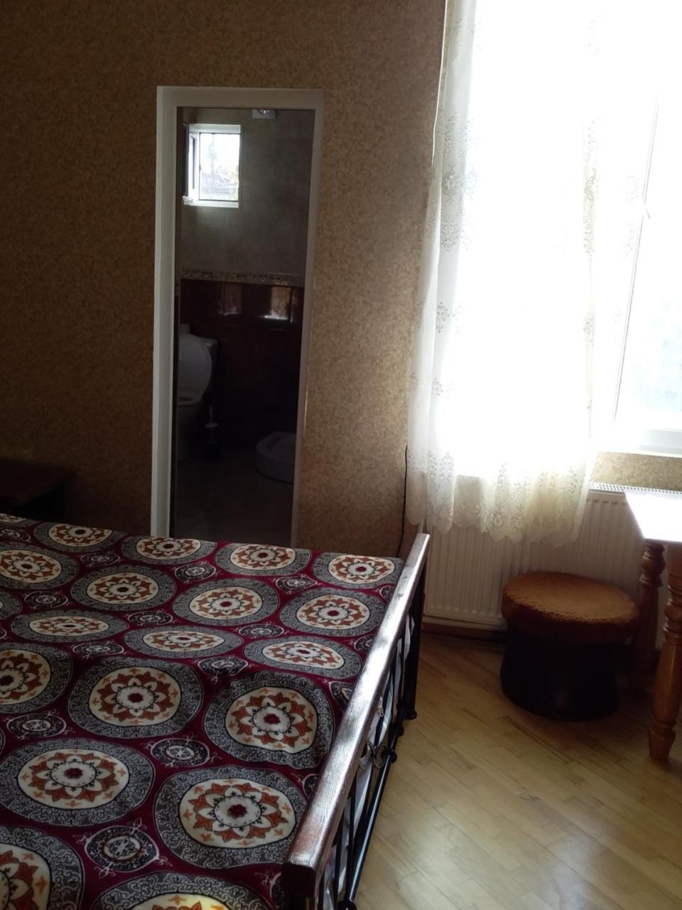 Guest House Medea Telavi Extérieur photo
