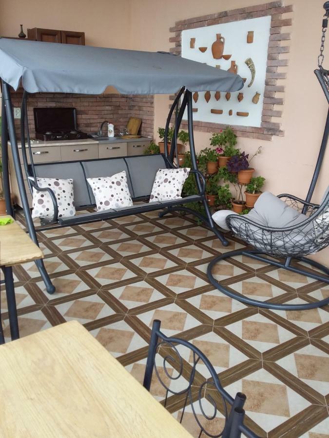 Guest House Medea Telavi Extérieur photo